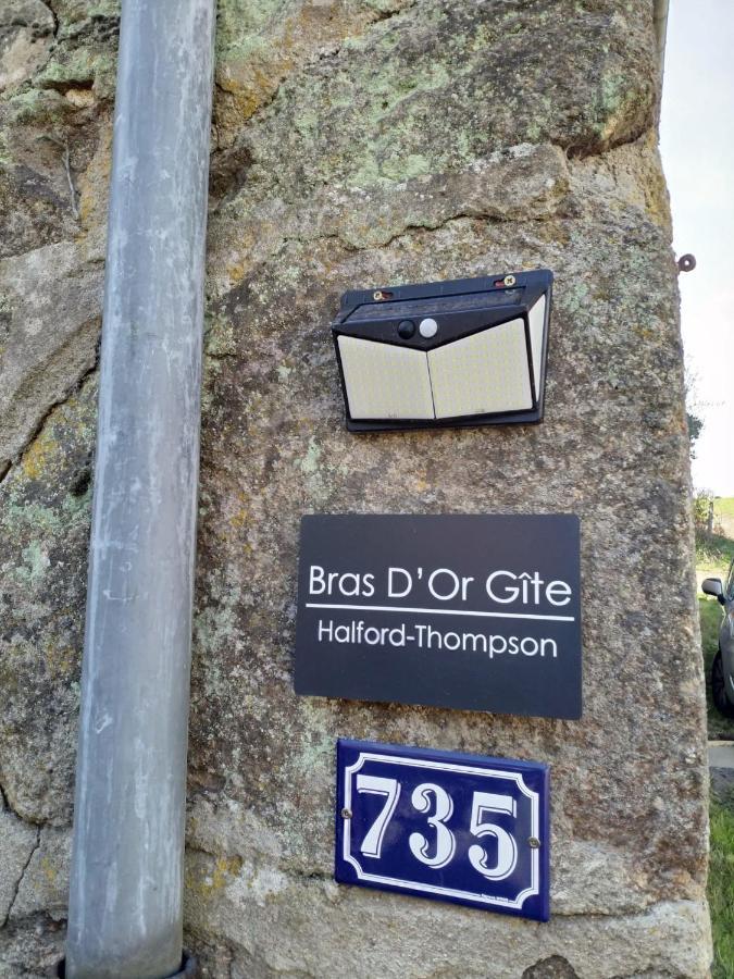 Bras D'Or Rural Gite Cottage By Farms & Lakes. Bais  外观 照片